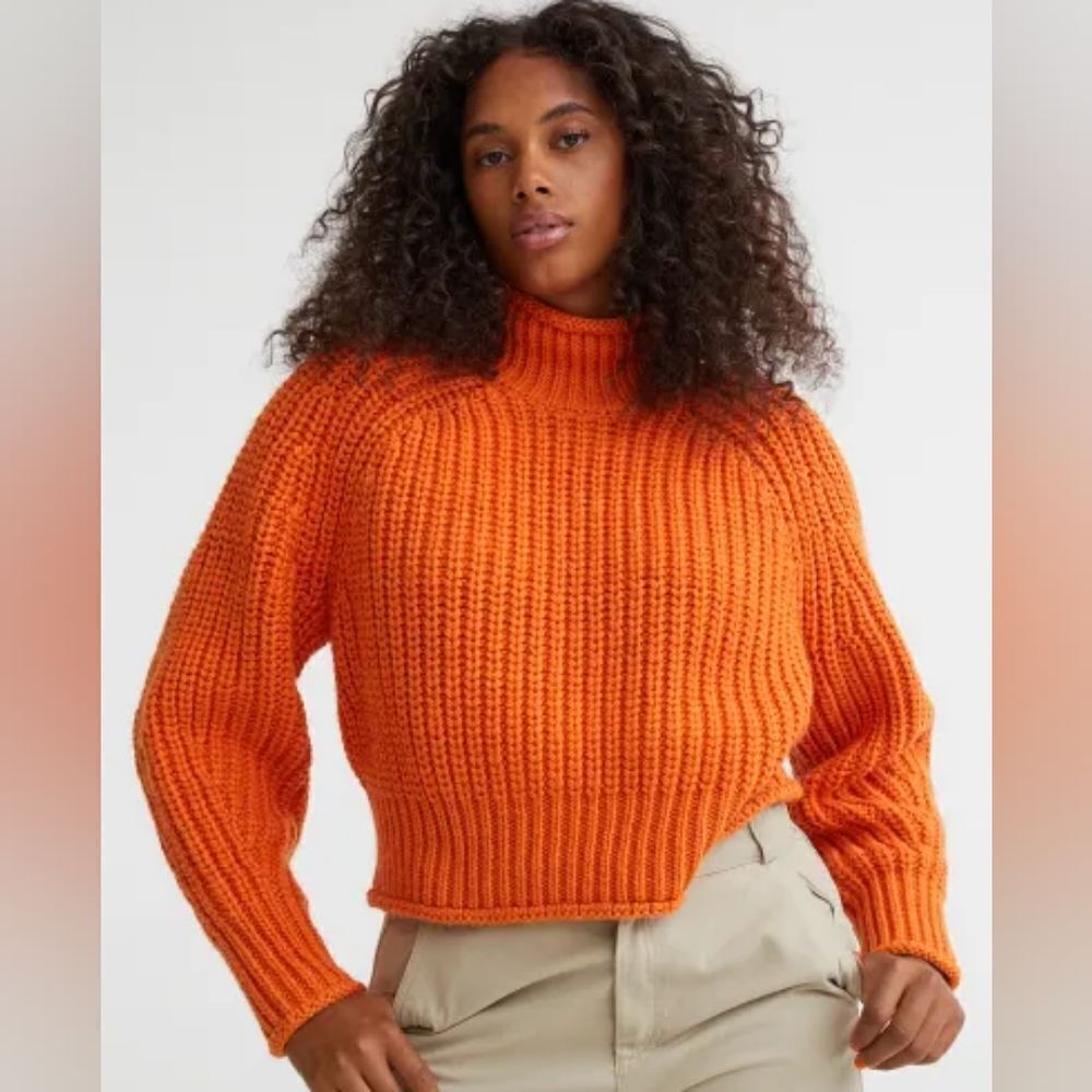 🔹️NWT H&M Divided Orange Soft Chunky Knit Cropped Sweater XSmall